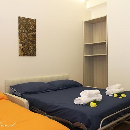 Seafront Apartment Salerno Bagian luar foto