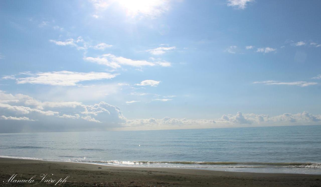 Seafront Apartment Salerno Bagian luar foto