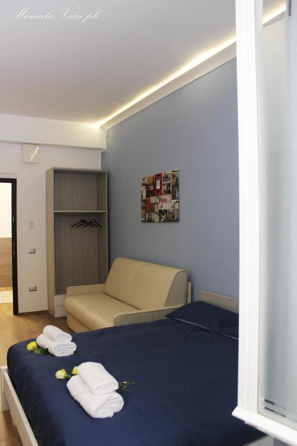 Seafront Apartment Salerno Bagian luar foto